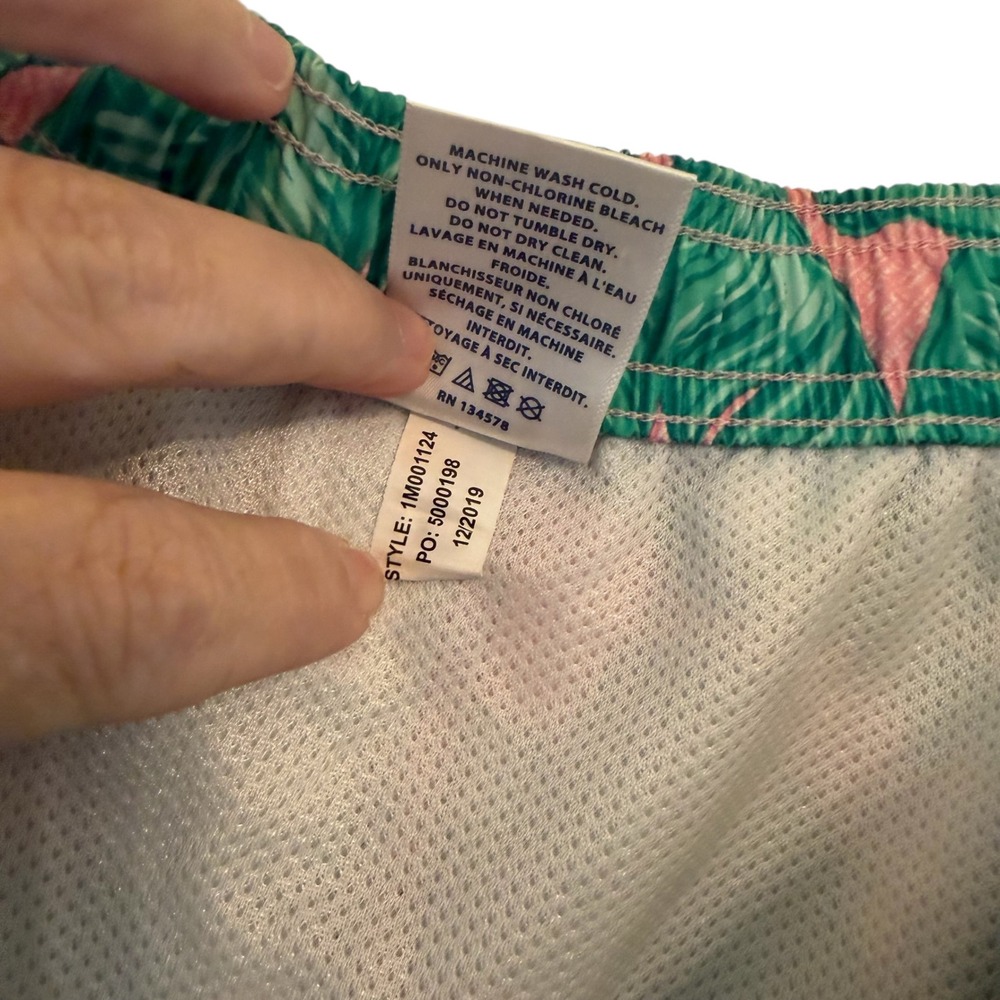 Vineyard Vines Chappy Swim Suit Trunks Mens XL Pink Green Banana Leaf Tropical - Picture 8 of 12